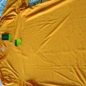 TEK GEAR mens XL Shirt